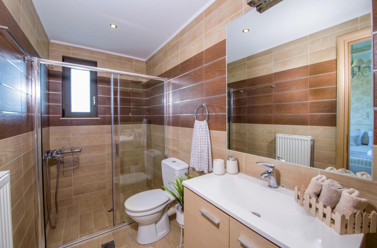 Villa Elisabeth View Gerani  Екстериор снимка